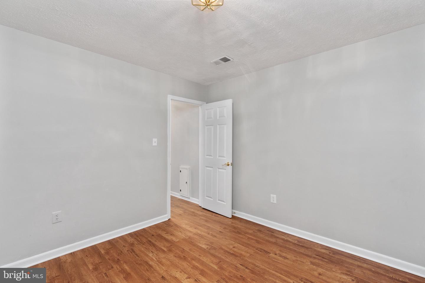 15685 THISTLE CT, DUMFRIES, Virginia 22025, 4 Bedrooms Bedrooms, ,3 BathroomsBathrooms,Residential,For sale,15685 THISTLE CT,VAPW2093288 MLS # VAPW2093288