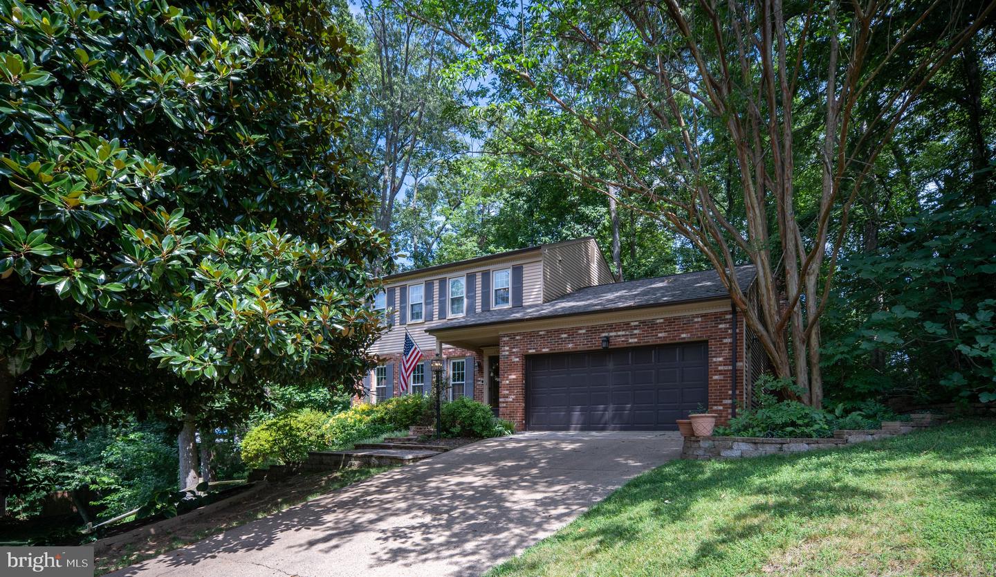 15685 THISTLE CT, DUMFRIES, Virginia 22025, 4 Bedrooms Bedrooms, ,3 BathroomsBathrooms,Residential,For sale,15685 THISTLE CT,VAPW2093288 MLS # VAPW2093288