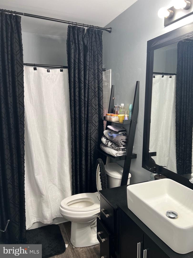 10409 N MCCLELLAN DR, FREDERICKSBURG, Virginia 22408, 5 Bedrooms Bedrooms, ,4 BathroomsBathrooms,Residential,For sale,10409 N MCCLELLAN DR,VASP2032834 MLS # VASP2032834
