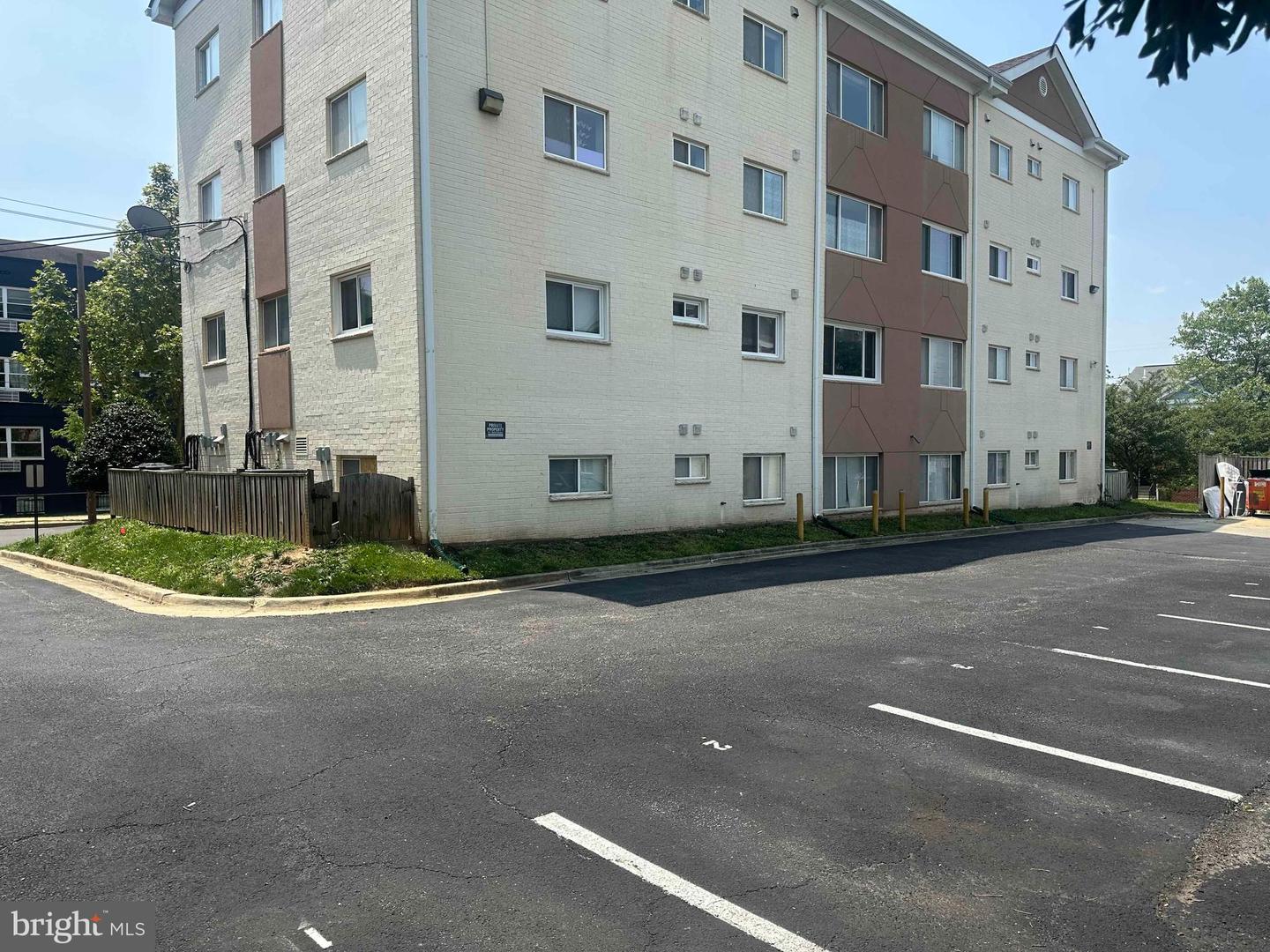 5000 CALL PL SE #403, WASHINGTON, District Of Columbia 20019, 1 Bedroom Bedrooms, ,1 BathroomBathrooms,Residential,For sale,5000 CALL PL SE #403,DCDC2199656 MLS # DCDC2199656