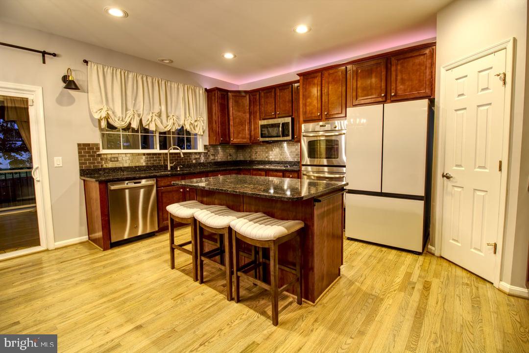 16116 MOUNTAIN EAGLE CT, WOODBRIDGE, Virginia 22191, 5 Bedrooms Bedrooms, ,3 BathroomsBathrooms,Residential,For sale,16116 MOUNTAIN EAGLE CT,VAPW2094710 MLS # VAPW2094710