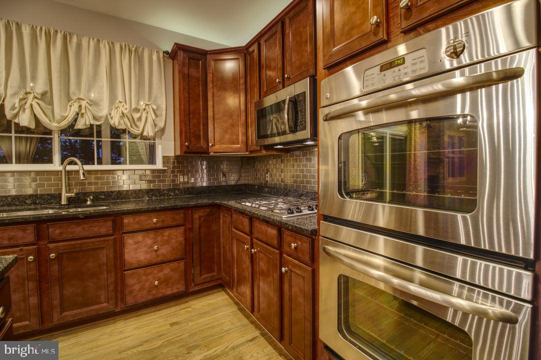 16116 MOUNTAIN EAGLE CT, WOODBRIDGE, Virginia 22191, 5 Bedrooms Bedrooms, ,3 BathroomsBathrooms,Residential,For sale,16116 MOUNTAIN EAGLE CT,VAPW2094710 MLS # VAPW2094710