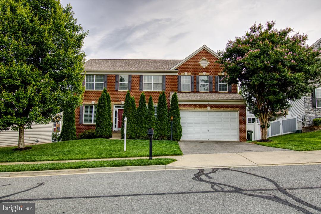 16116 MOUNTAIN EAGLE CT, WOODBRIDGE, Virginia 22191, 5 Bedrooms Bedrooms, ,3 BathroomsBathrooms,Residential,For sale,16116 MOUNTAIN EAGLE CT,VAPW2094710 MLS # VAPW2094710