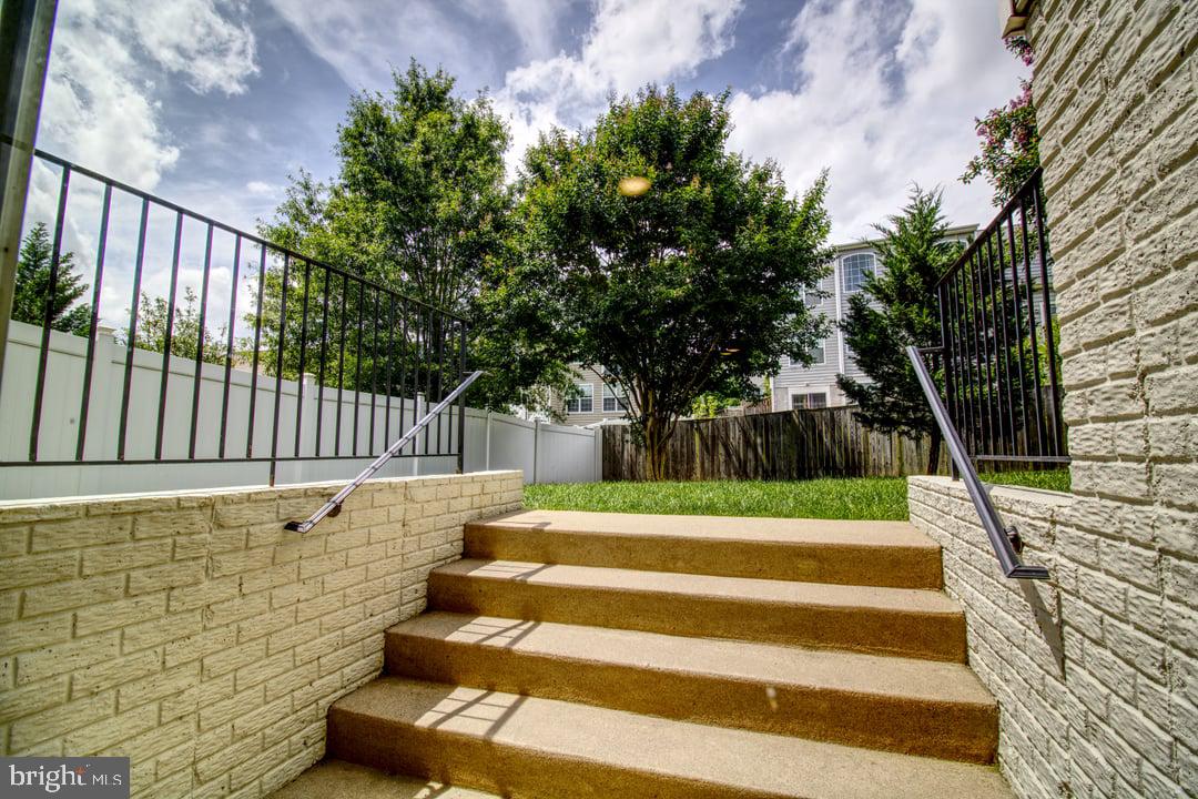 16116 MOUNTAIN EAGLE CT, WOODBRIDGE, Virginia 22191, 5 Bedrooms Bedrooms, ,3 BathroomsBathrooms,Residential,For sale,16116 MOUNTAIN EAGLE CT,VAPW2094710 MLS # VAPW2094710