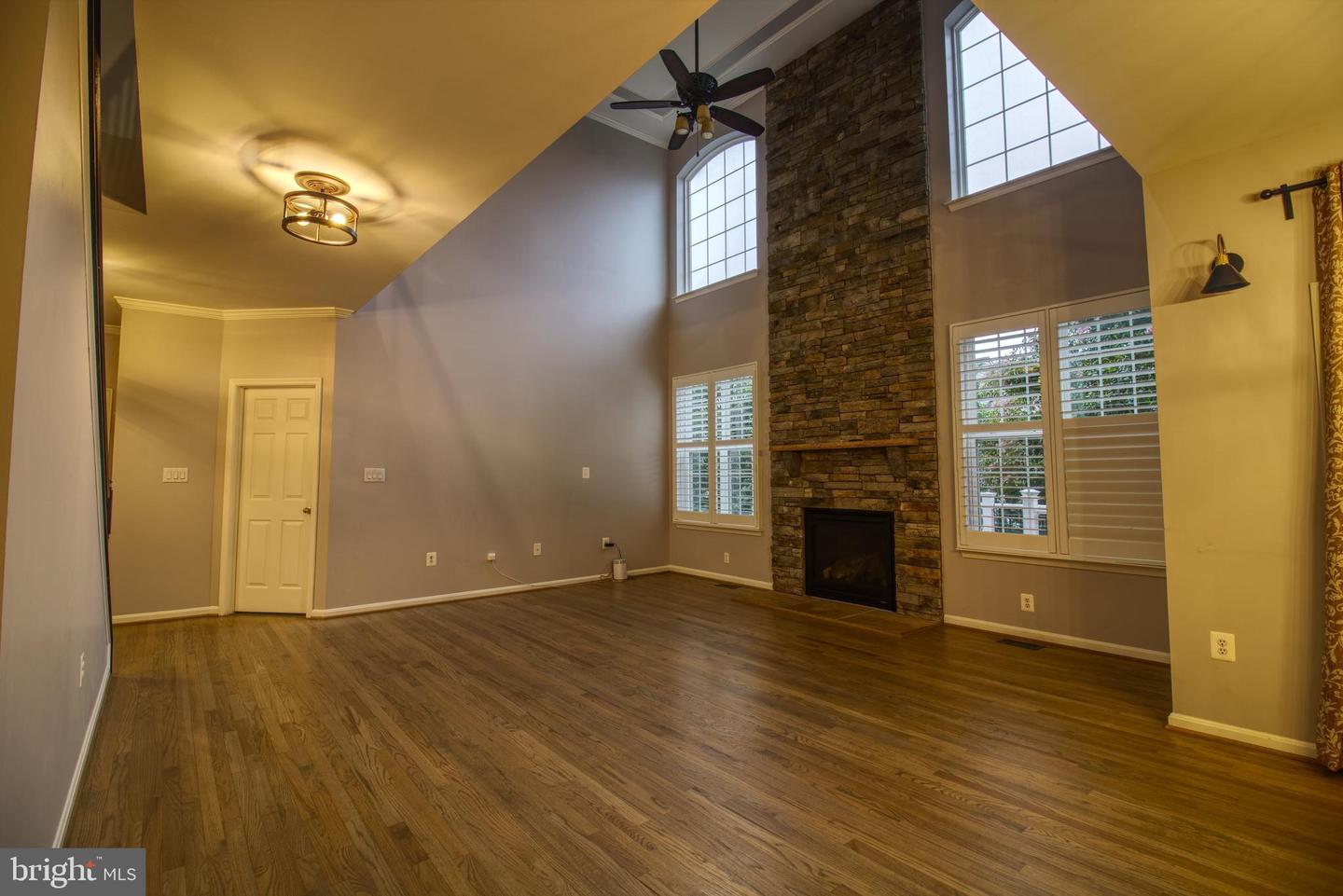 16116 MOUNTAIN EAGLE CT, WOODBRIDGE, Virginia 22191, 5 Bedrooms Bedrooms, ,3 BathroomsBathrooms,Residential,For sale,16116 MOUNTAIN EAGLE CT,VAPW2094710 MLS # VAPW2094710
