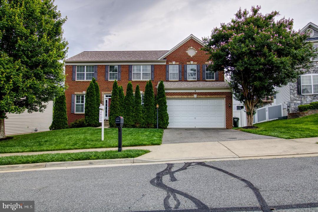 16116 MOUNTAIN EAGLE CT, WOODBRIDGE, Virginia 22191, 5 Bedrooms Bedrooms, ,3 BathroomsBathrooms,Residential,For sale,16116 MOUNTAIN EAGLE CT,VAPW2094710 MLS # VAPW2094710