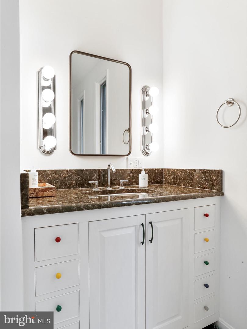 3113 CALMES NECK LN, BOYCE, Virginia 22620, 4 Bedrooms Bedrooms, ,3 BathroomsBathrooms,Residential,For sale,3113 CALMES NECK LN,VACL2003752 MLS # VACL2003752