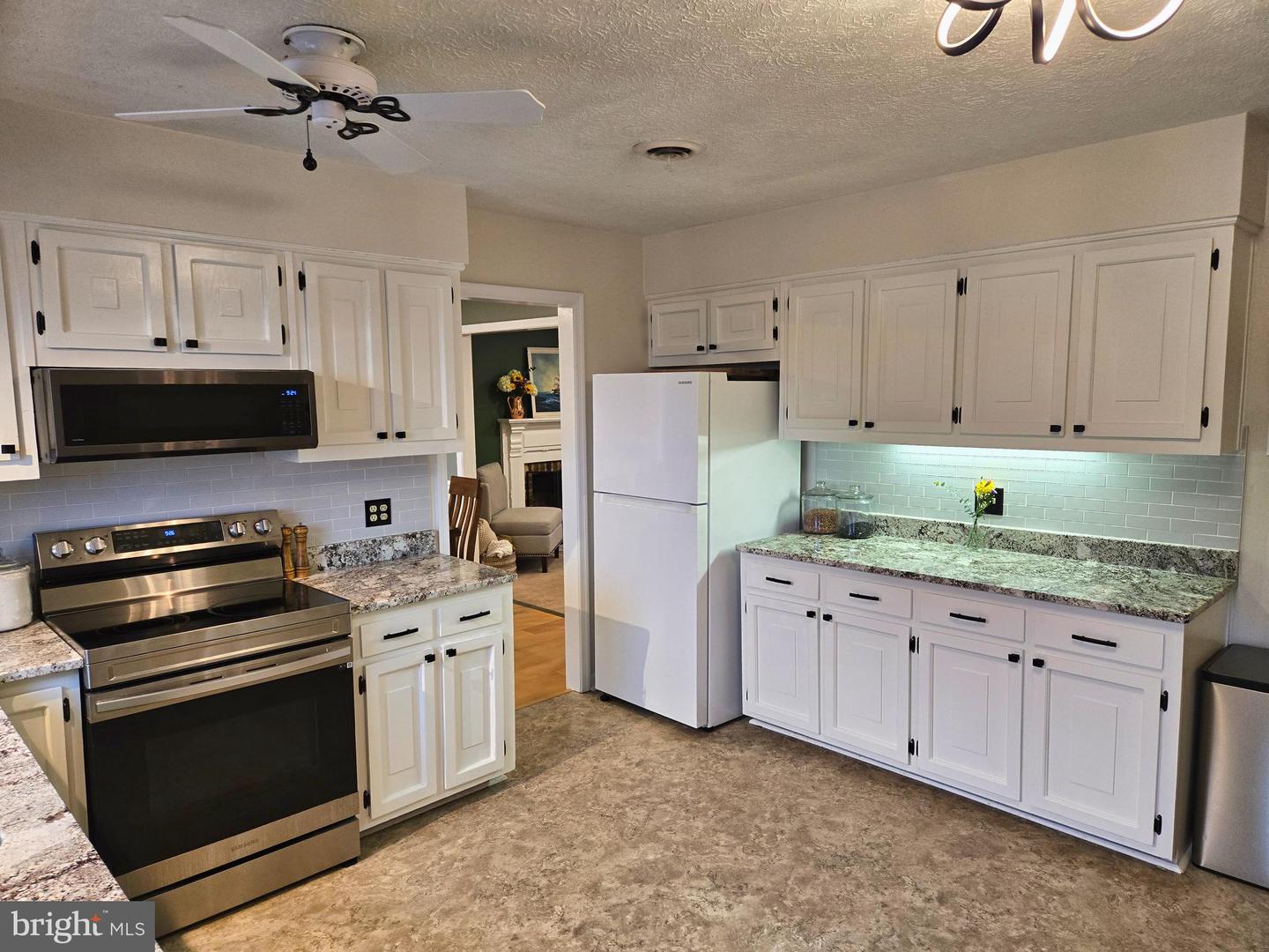 1222 PINEHURST RD, STAUNTON, Virginia 24401, 3 Bedrooms Bedrooms, ,2 BathroomsBathrooms,Residential,For sale,1222 PINEHURST RD,VASC2000660 MLS # VASC2000660
