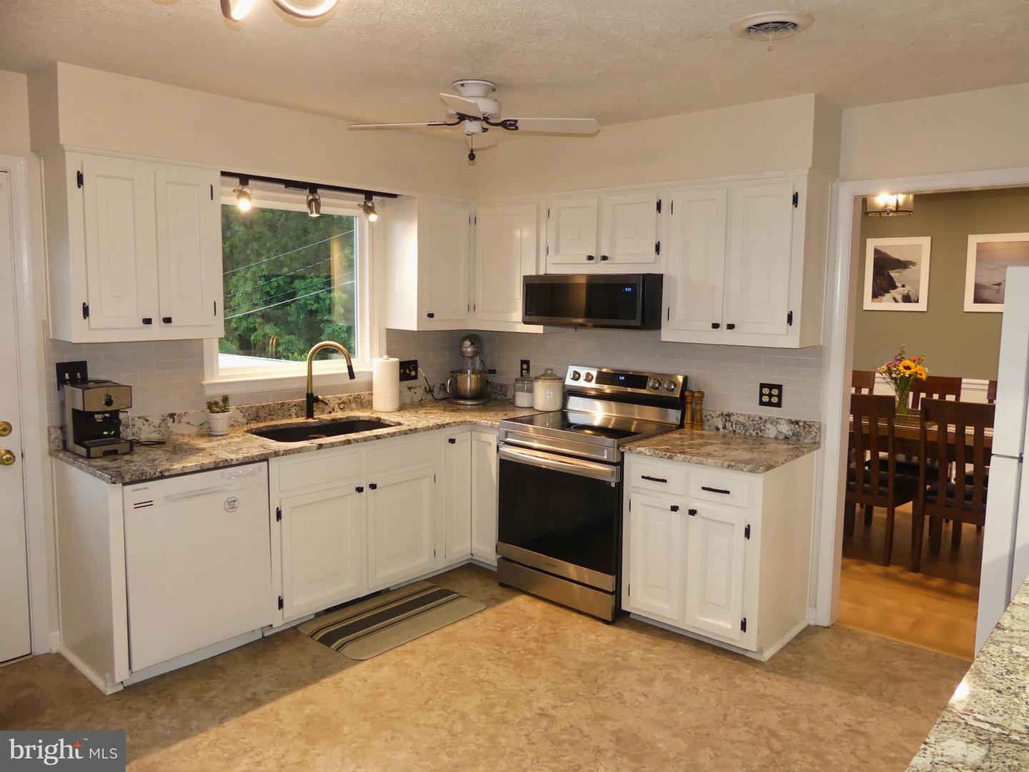 1222 PINEHURST RD, STAUNTON, Virginia 24401, 3 Bedrooms Bedrooms, ,2 BathroomsBathrooms,Residential,For sale,1222 PINEHURST RD,VASC2000660 MLS # VASC2000660