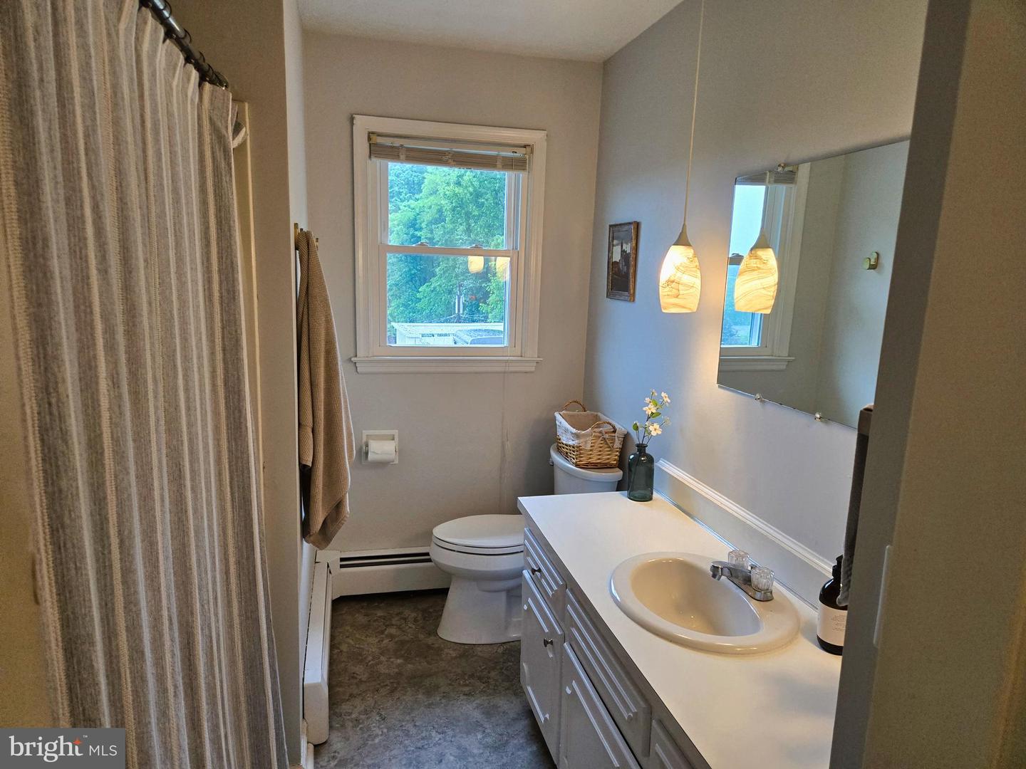 1222 PINEHURST RD, STAUNTON, Virginia 24401, 3 Bedrooms Bedrooms, ,2 BathroomsBathrooms,Residential,For sale,1222 PINEHURST RD,VASC2000660 MLS # VASC2000660