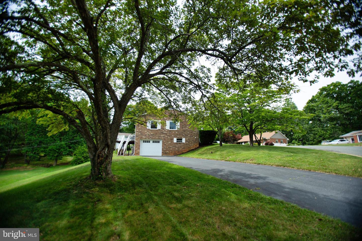 1222 PINEHURST RD, STAUNTON, Virginia 24401, 3 Bedrooms Bedrooms, ,2 BathroomsBathrooms,Residential,For sale,1222 PINEHURST RD,VASC2000660 MLS # VASC2000660