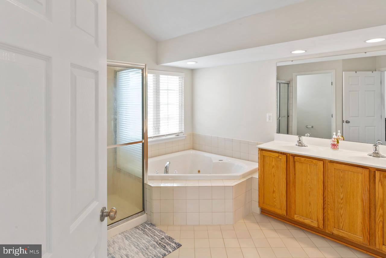 11776 FULLERS LN, KING GEORGE, Virginia 22485, 4 Bedrooms Bedrooms, ,3 BathroomsBathrooms,Residential,For sale,11776 FULLERS LN,VAKG2006574 MLS # VAKG2006574