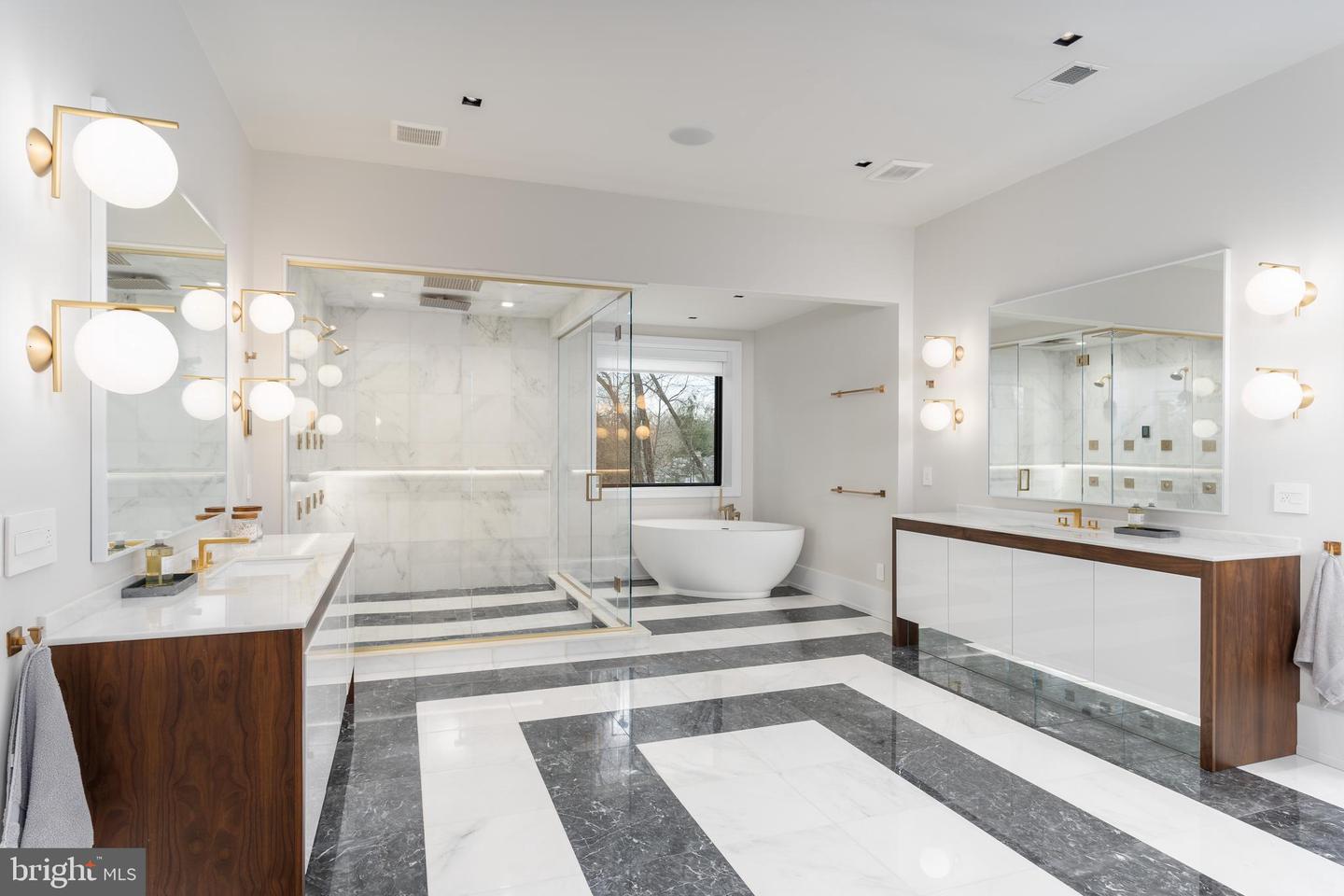 1020 LANGLEY HILL DR, MCLEAN, Virginia 22101, 7 Bedrooms Bedrooms, ,7 BathroomsBathrooms,Residential,For sale,1020 LANGLEY HILL DR,VAFX2247282 MLS # VAFX2247282