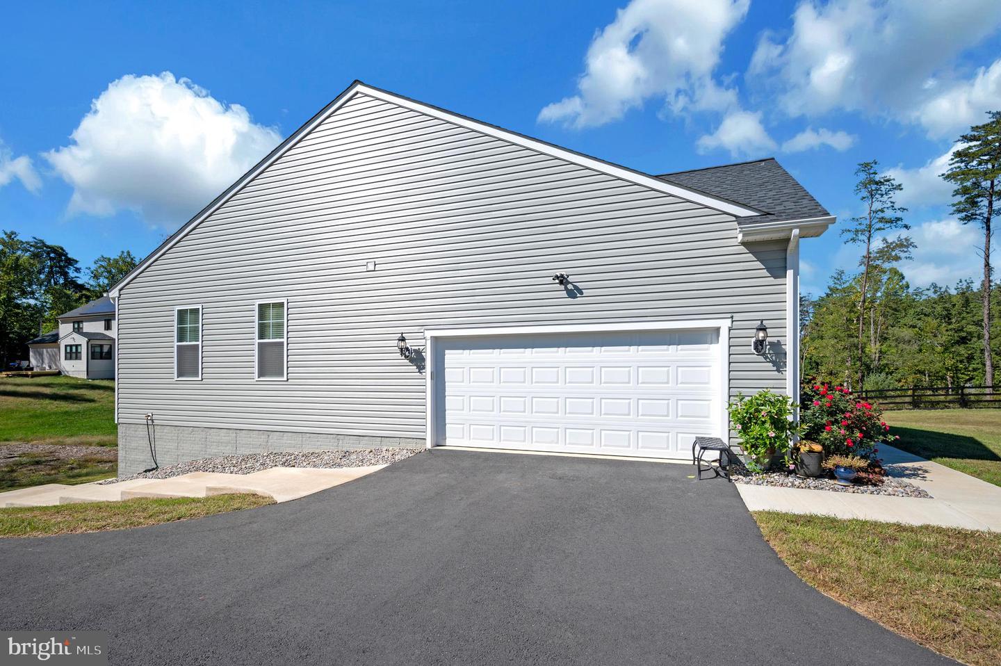 21 WALNUT GROVE DR, FREDERICKSBURG, Virginia 22406, 3 Bedrooms Bedrooms, ,3 BathroomsBathrooms,Residential,For sale,21 WALNUT GROVE DR,VAST2039942 MLS # VAST2039942