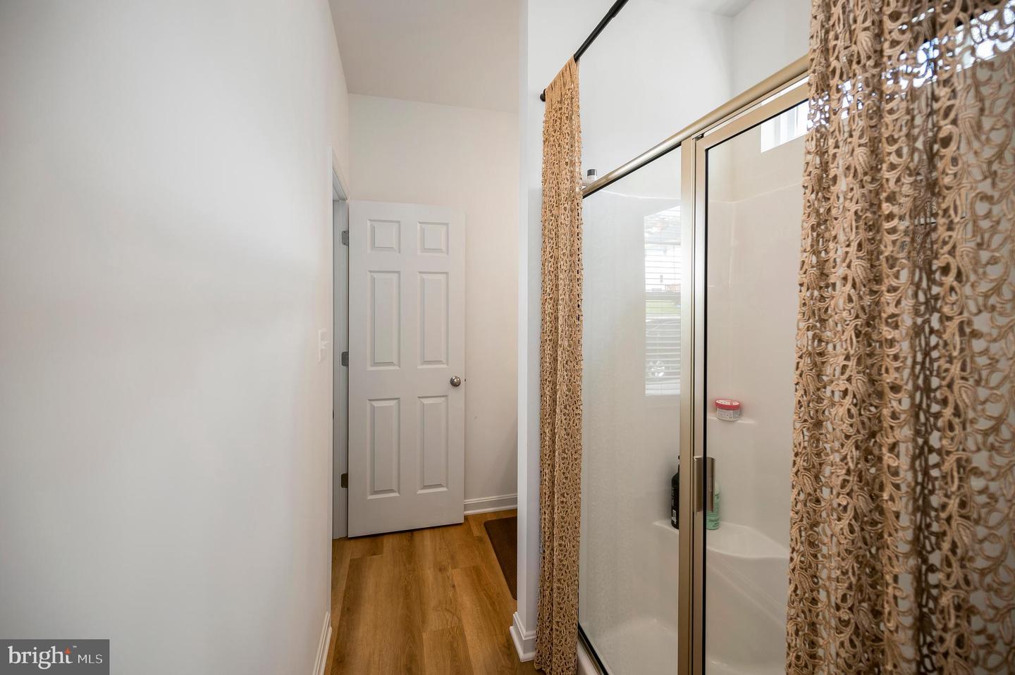 21 WALNUT GROVE DR, FREDERICKSBURG, Virginia 22406, 3 Bedrooms Bedrooms, ,3 BathroomsBathrooms,Residential,For sale,21 WALNUT GROVE DR,VAST2039942 MLS # VAST2039942