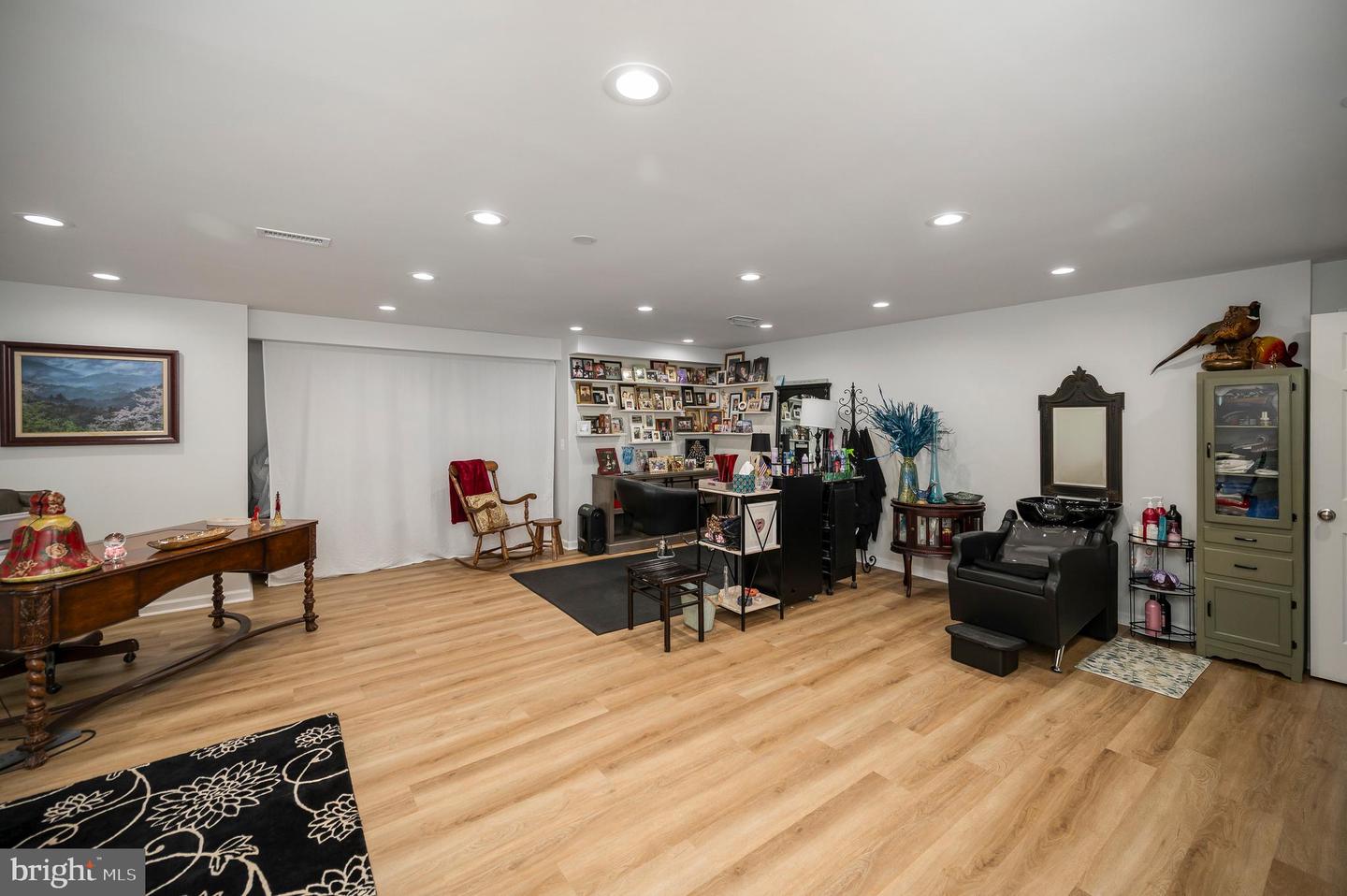 21 WALNUT GROVE DR, FREDERICKSBURG, Virginia 22406, 3 Bedrooms Bedrooms, ,3 BathroomsBathrooms,Residential,For sale,21 WALNUT GROVE DR,VAST2039942 MLS # VAST2039942