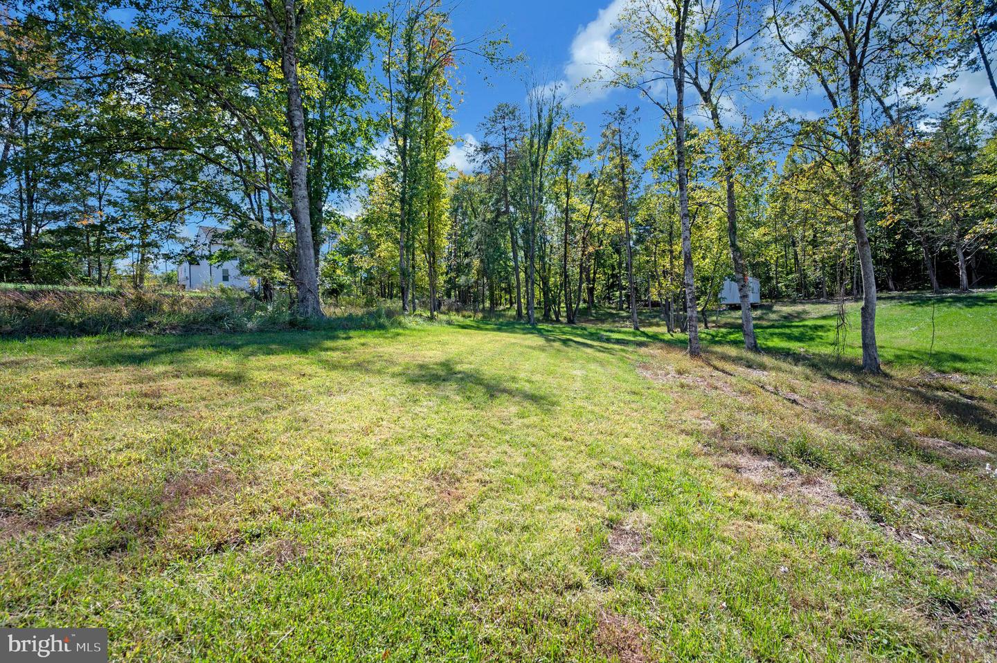 21 WALNUT GROVE DR, FREDERICKSBURG, Virginia 22406, 3 Bedrooms Bedrooms, ,3 BathroomsBathrooms,Residential,For sale,21 WALNUT GROVE DR,VAST2039942 MLS # VAST2039942