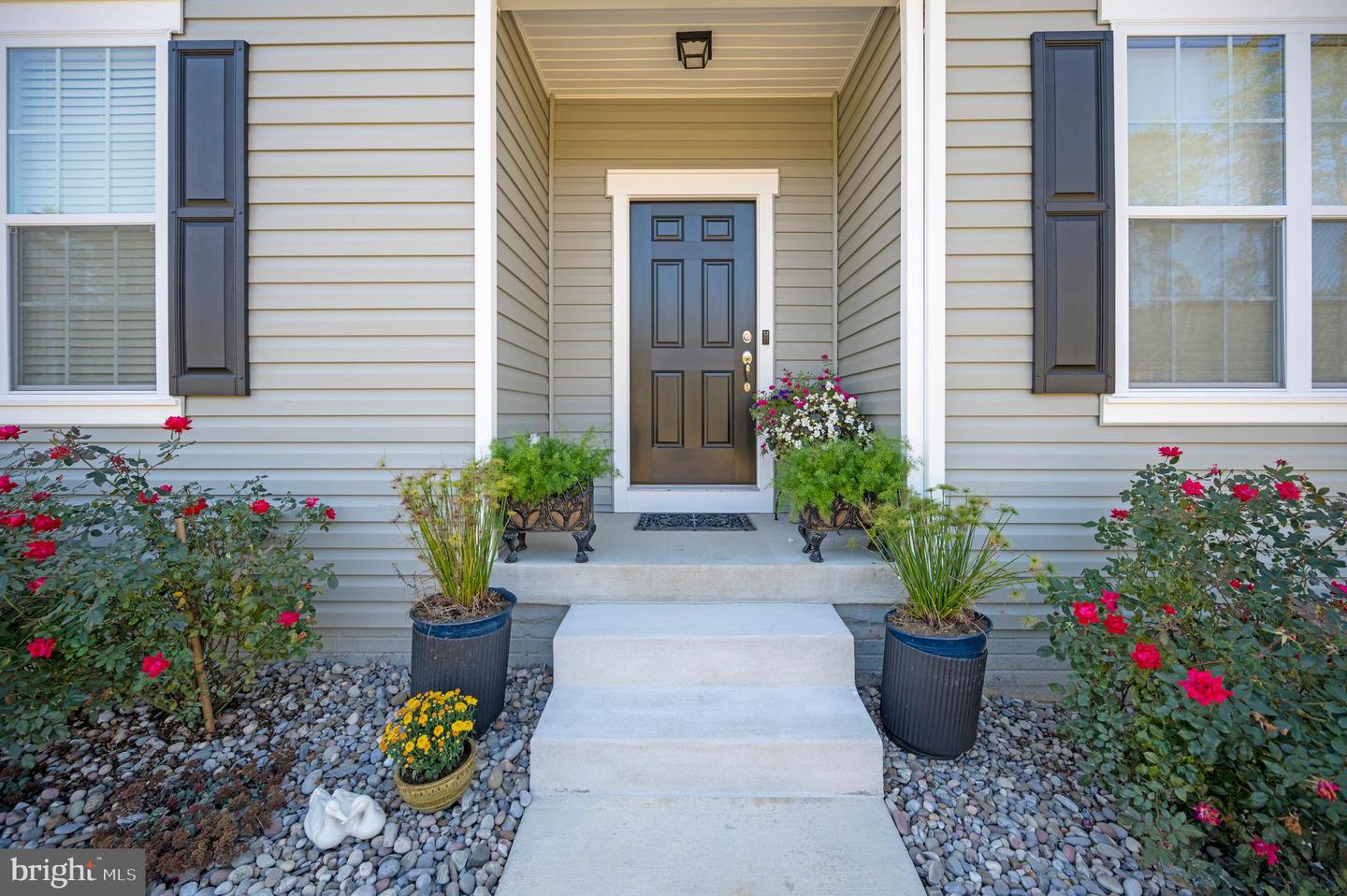 21 WALNUT GROVE DR, FREDERICKSBURG, Virginia 22406, 3 Bedrooms Bedrooms, ,3 BathroomsBathrooms,Residential,For sale,21 WALNUT GROVE DR,VAST2039942 MLS # VAST2039942