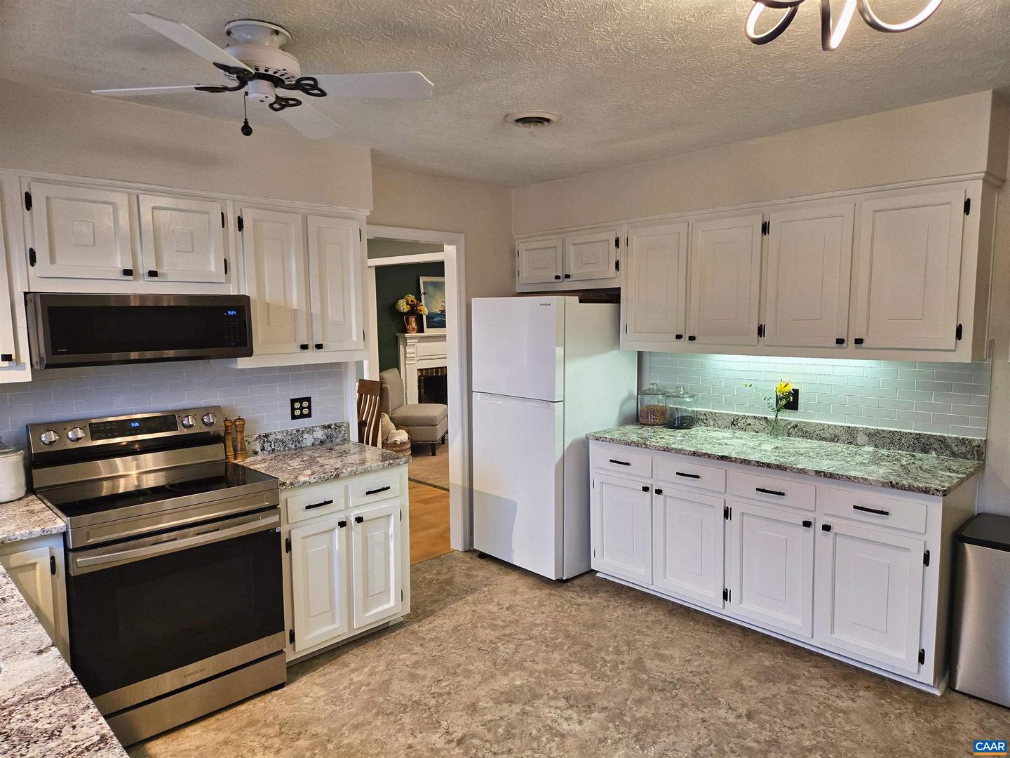 1222 PINEHURST RD, STAUNTON, Virginia 24401, 3 Bedrooms Bedrooms, ,2 BathroomsBathrooms,Residential,For sale,1222 PINEHURST RD,665420 MLS # 665420