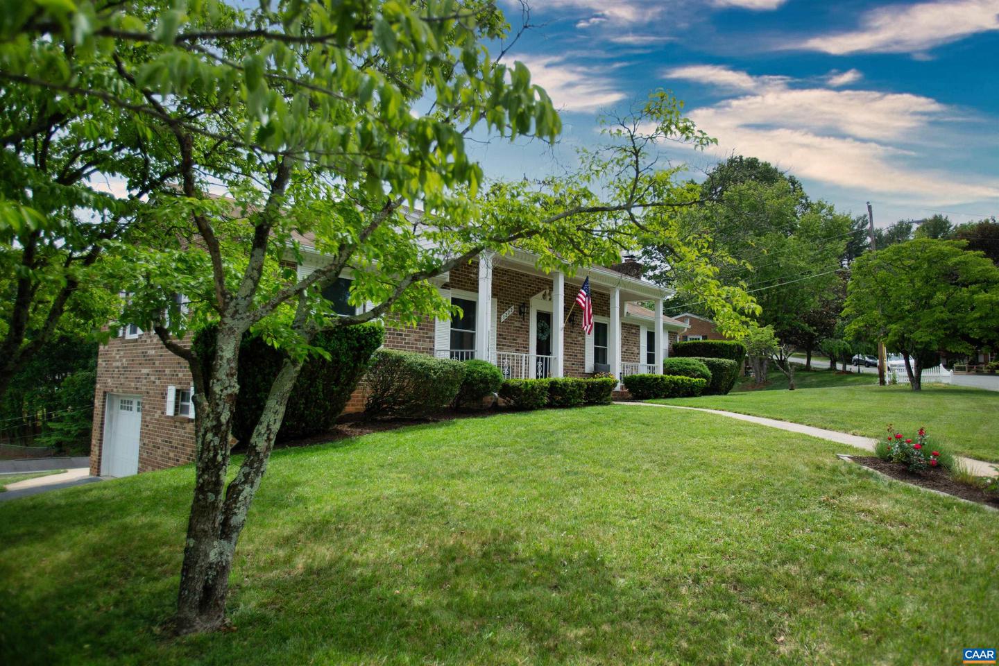 1222 PINEHURST RD, STAUNTON, Virginia 24401, 3 Bedrooms Bedrooms, ,2 BathroomsBathrooms,Residential,For sale,1222 PINEHURST RD,665420 MLS # 665420