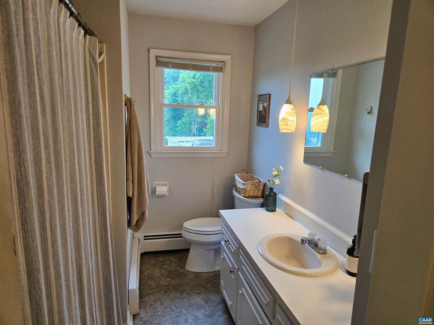 1222 PINEHURST RD, STAUNTON, Virginia 24401, 3 Bedrooms Bedrooms, ,2 BathroomsBathrooms,Residential,For sale,1222 PINEHURST RD,665420 MLS # 665420