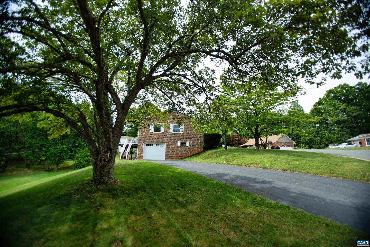 1222 PINEHURST RD, STAUNTON, Virginia 24401, 3 Bedrooms Bedrooms, ,2 BathroomsBathrooms,Residential,For sale,1222 PINEHURST RD,665420 MLS # 665420