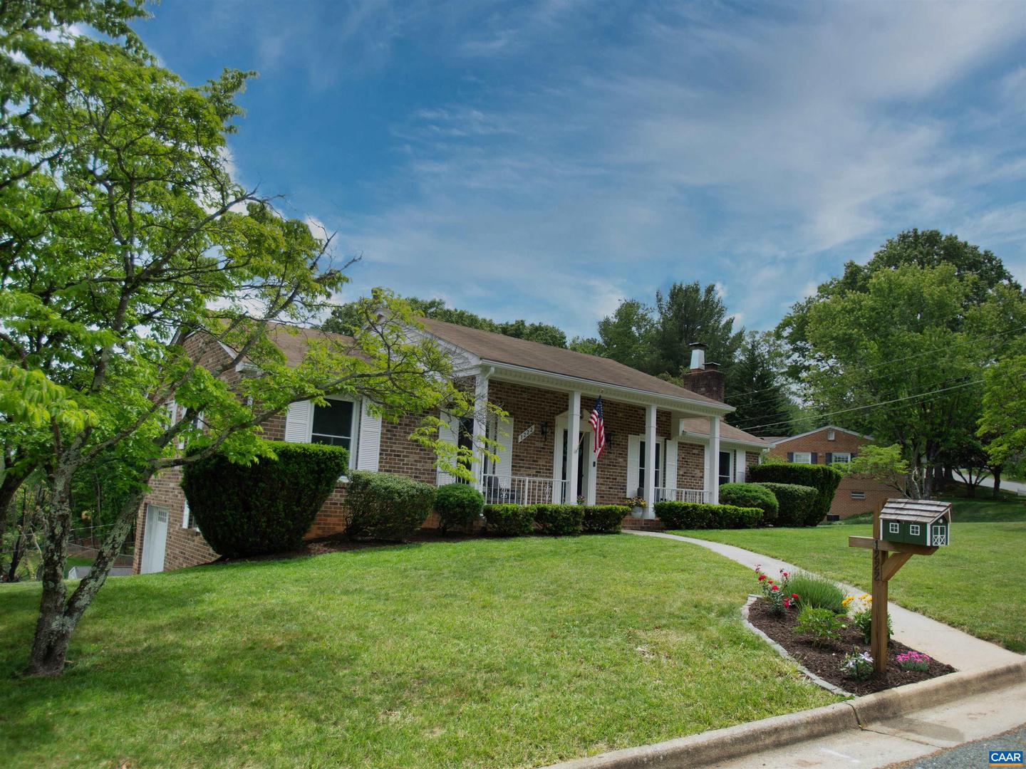 1222 PINEHURST RD, STAUNTON, Virginia 24401, 3 Bedrooms Bedrooms, ,2 BathroomsBathrooms,Residential,For sale,1222 PINEHURST RD,665420 MLS # 665420