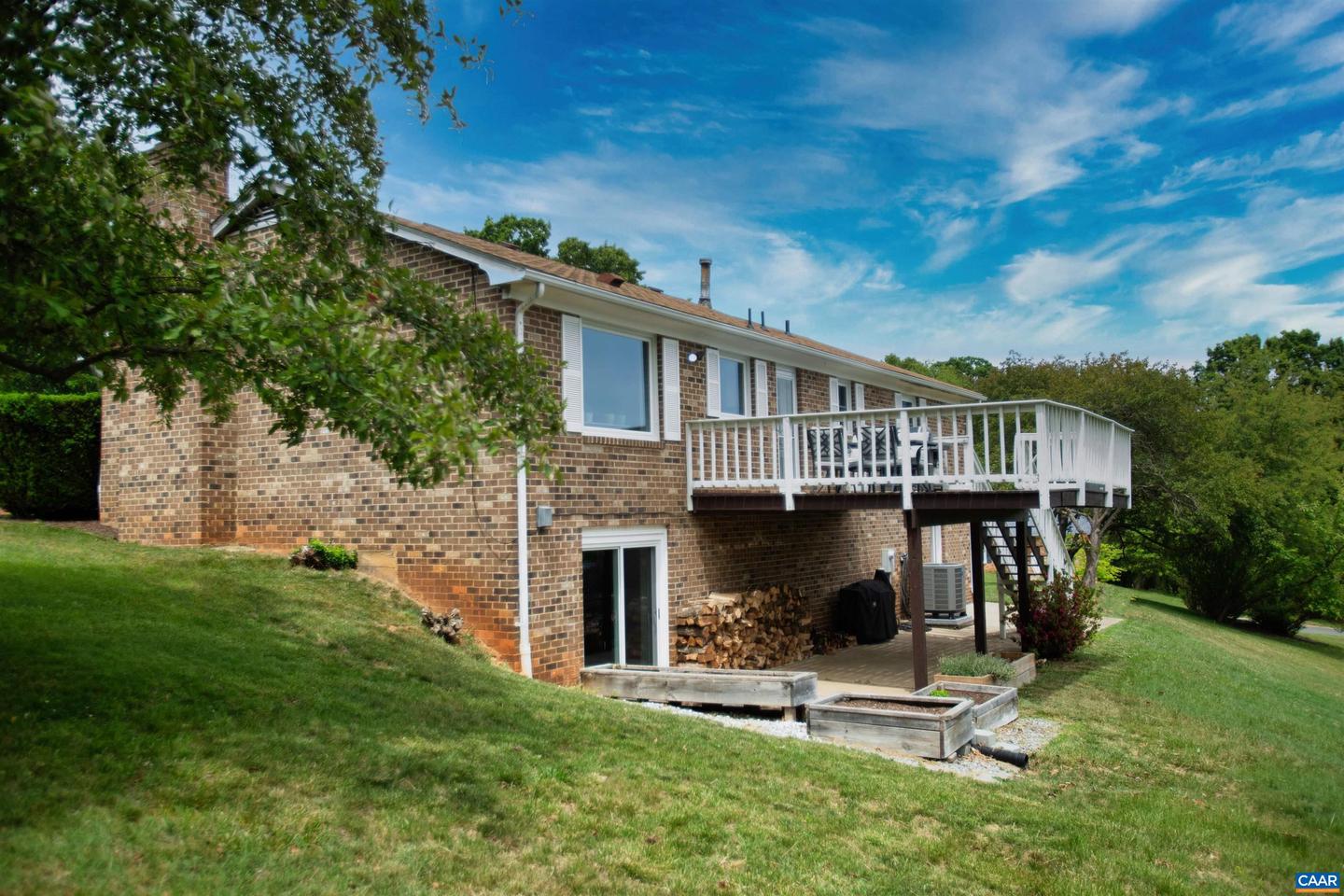1222 PINEHURST RD, STAUNTON, Virginia 24401, 3 Bedrooms Bedrooms, ,2 BathroomsBathrooms,Residential,For sale,1222 PINEHURST RD,665420 MLS # 665420