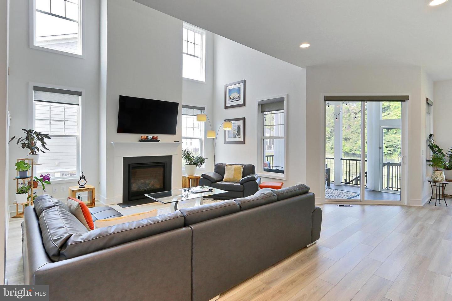 226 STOIC ST SE, LEESBURG, Virginia 20175, 5 Bedrooms Bedrooms, ,4 BathroomsBathrooms,Residential,For sale,226 STOIC ST SE,VALO2094162 MLS # VALO2094162