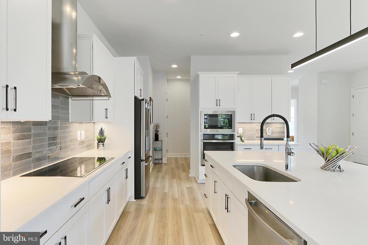 226 STOIC ST SE, LEESBURG, Virginia 20175, 5 Bedrooms Bedrooms, ,4 BathroomsBathrooms,Residential,For sale,226 STOIC ST SE,VALO2094162 MLS # VALO2094162