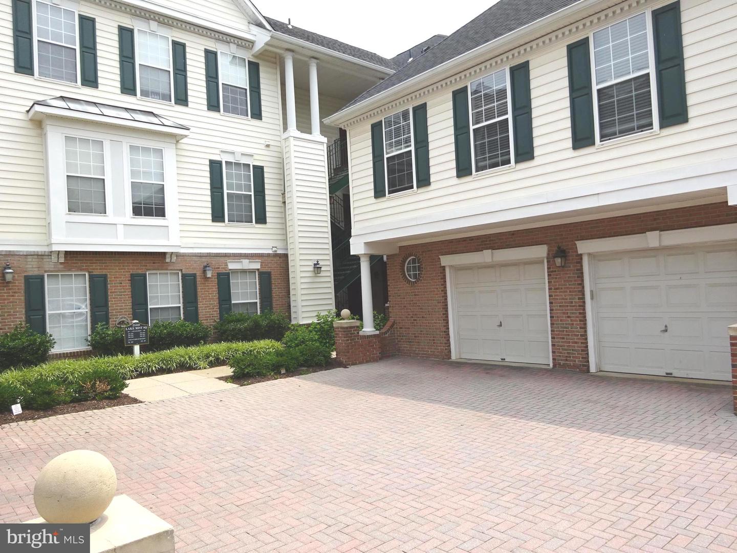 25340 LAKE MIST SQ #204, CHANTILLY, Virginia 20152, 3 Bedrooms Bedrooms, ,2 BathroomsBathrooms,Residential,For sale,25340 LAKE MIST SQ #204,VALO2095388 MLS # VALO2095388