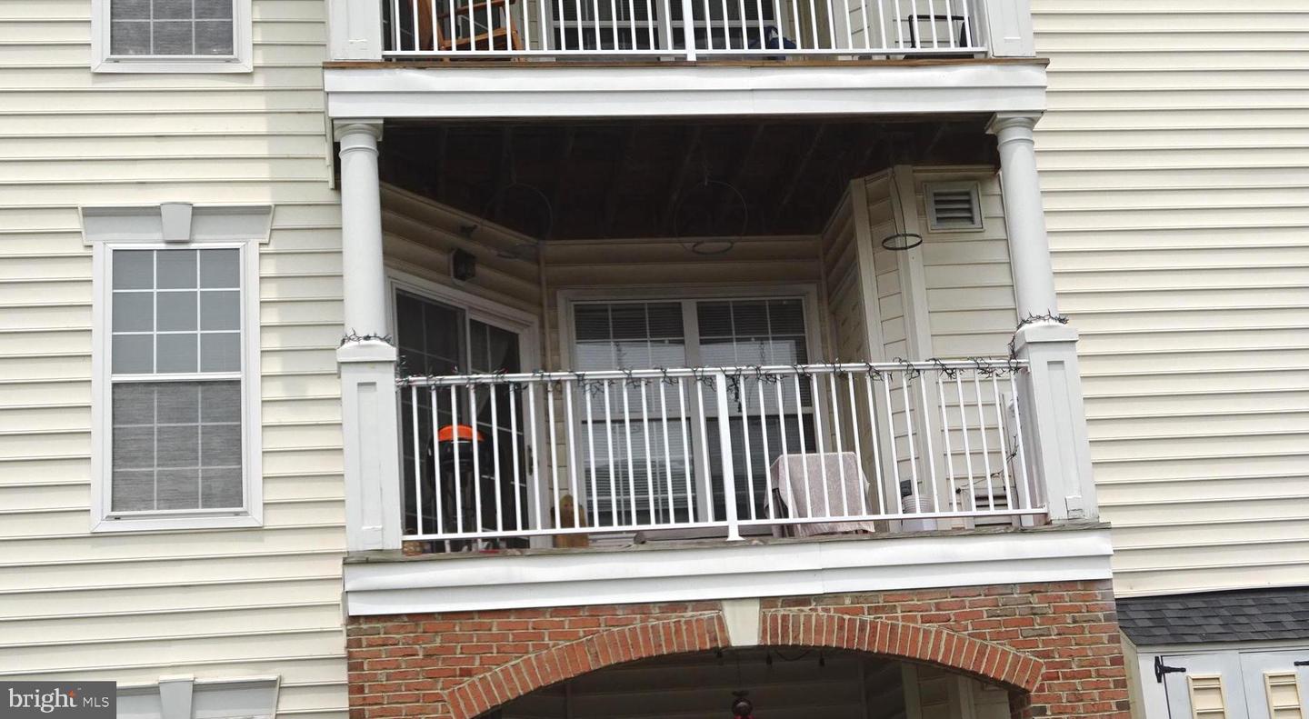 25340 LAKE MIST SQ #204, CHANTILLY, Virginia 20152, 3 Bedrooms Bedrooms, ,2 BathroomsBathrooms,Residential,For sale,25340 LAKE MIST SQ #204,VALO2095388 MLS # VALO2095388