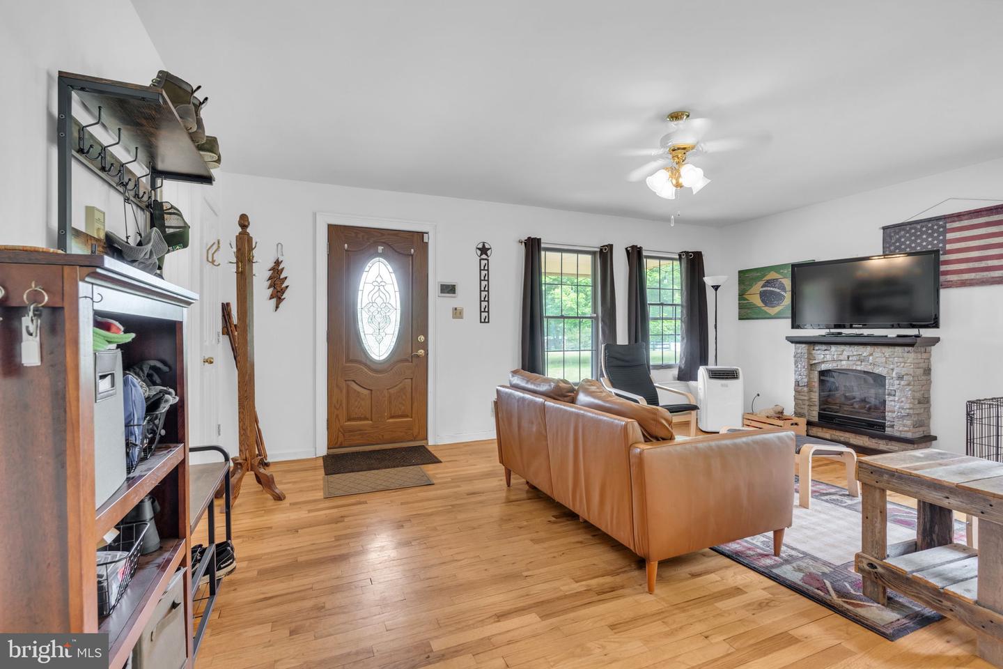 2072 SENSENY RD, BERRYVILLE, Virginia 22611, 4 Bedrooms Bedrooms, 12 Rooms Rooms,3 BathroomsBathrooms,Residential,For sale,2072 SENSENY RD,VACL2003780 MLS # VACL2003780