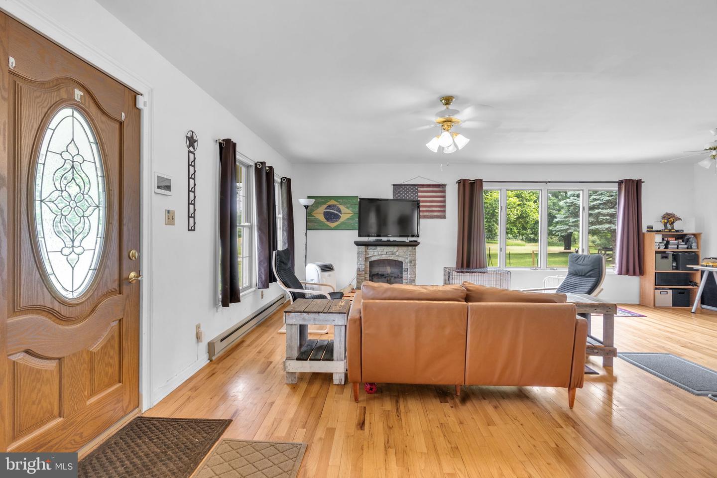 2072 SENSENY RD, BERRYVILLE, Virginia 22611, 4 Bedrooms Bedrooms, 12 Rooms Rooms,3 BathroomsBathrooms,Residential,For sale,2072 SENSENY RD,VACL2003780 MLS # VACL2003780
