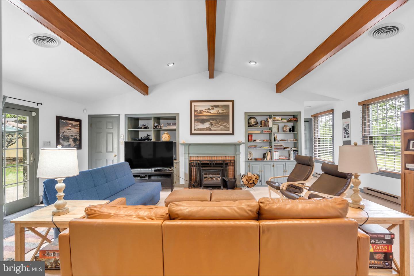 2072 SENSENY RD, BERRYVILLE, Virginia 22611, 4 Bedrooms Bedrooms, 12 Rooms Rooms,3 BathroomsBathrooms,Residential,For sale,2072 SENSENY RD,VACL2003780 MLS # VACL2003780