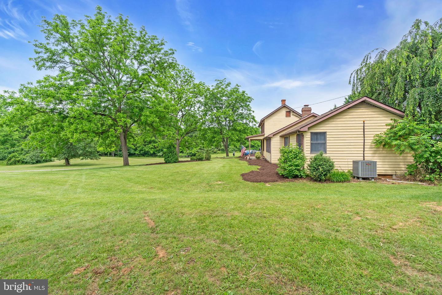 2072 SENSENY RD, BERRYVILLE, Virginia 22611, 4 Bedrooms Bedrooms, 12 Rooms Rooms,3 BathroomsBathrooms,Residential,For sale,2072 SENSENY RD,VACL2003780 MLS # VACL2003780