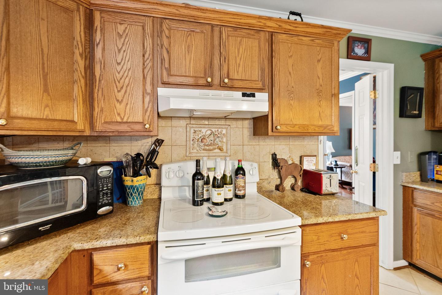 316 OAKCREST MANOR DR NE, LEESBURG, Virginia 20176, 6 Bedrooms Bedrooms, ,3 BathroomsBathrooms,Residential,For sale,316 OAKCREST MANOR DR NE,VALO2097892 MLS # VALO2097892