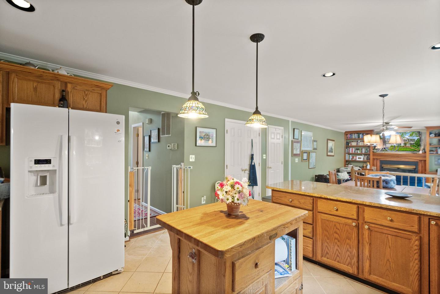 316 OAKCREST MANOR DR NE, LEESBURG, Virginia 20176, 6 Bedrooms Bedrooms, ,3 BathroomsBathrooms,Residential,For sale,316 OAKCREST MANOR DR NE,VALO2097892 MLS # VALO2097892
