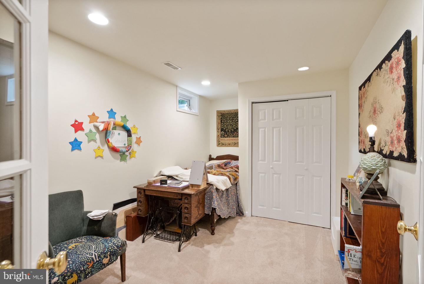 316 OAKCREST MANOR DR NE, LEESBURG, Virginia 20176, 6 Bedrooms Bedrooms, ,3 BathroomsBathrooms,Residential,For sale,316 OAKCREST MANOR DR NE,VALO2097892 MLS # VALO2097892