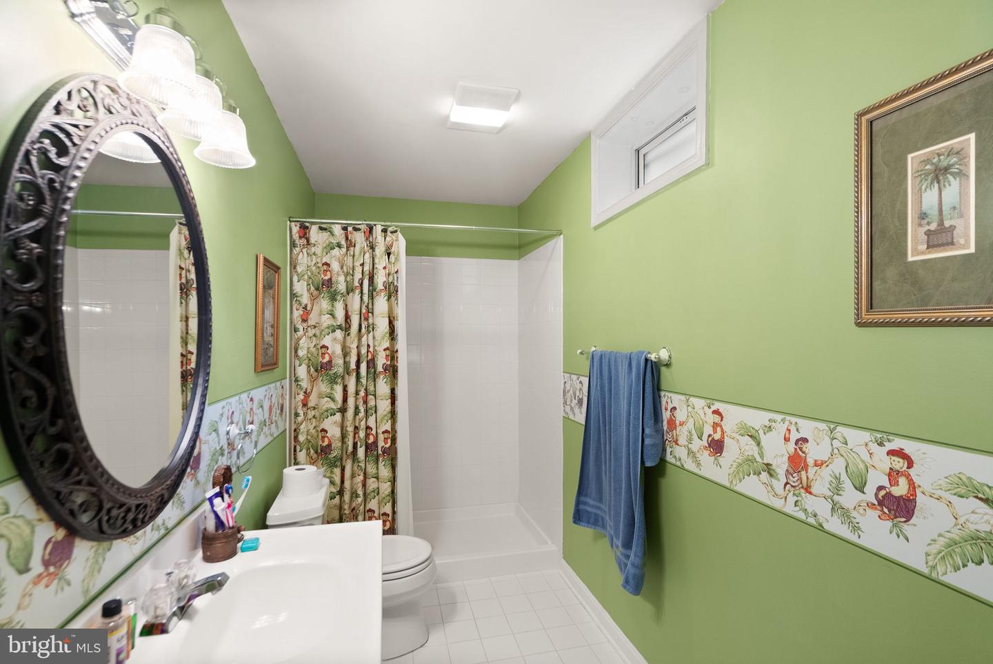 316 OAKCREST MANOR DR NE, LEESBURG, Virginia 20176, 6 Bedrooms Bedrooms, ,3 BathroomsBathrooms,Residential,For sale,316 OAKCREST MANOR DR NE,VALO2097892 MLS # VALO2097892