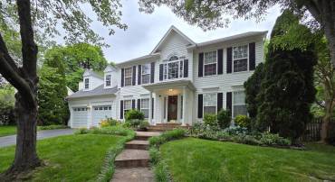 316 OAKCREST MANOR DR NE, LEESBURG, Virginia 20176, 6 Bedrooms Bedrooms, ,3 BathroomsBathrooms,Residential,For sale,316 OAKCREST MANOR DR NE,VALO2097892 MLS # VALO2097892