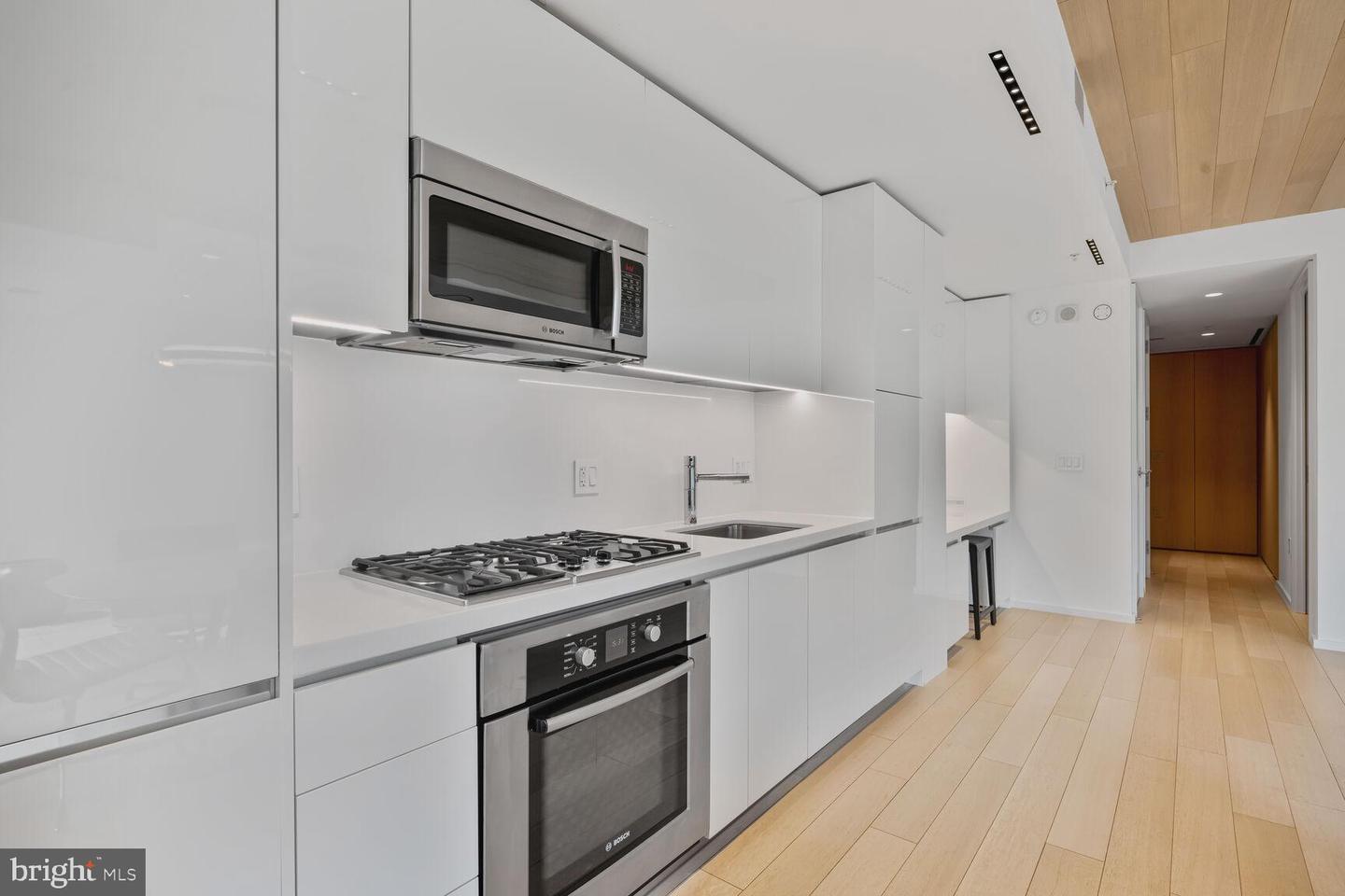920 I ST NW #704, WASHINGTON, District Of Columbia 20001, 1 Bedroom Bedrooms, ,1 BathroomBathrooms,Residential,For sale,920 I ST NW #704,DCDC2203020 MLS # DCDC2203020