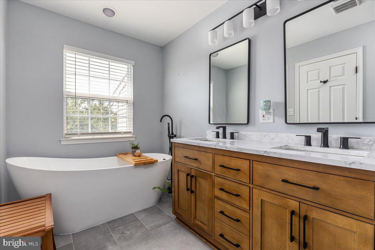 21056 TYLER TOO TER, ASHBURN, Virginia 20147, 3 Bedrooms Bedrooms, ,2 BathroomsBathrooms,Residential,For sale,21056 TYLER TOO TER,VALO2098396 MLS # VALO2098396