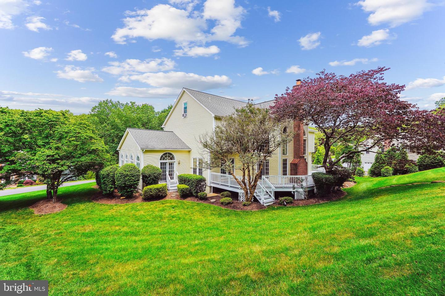 9711 BROOKSTONE LN, VIENNA, Virginia 22182, 5 Bedrooms Bedrooms, ,5 BathroomsBathrooms,Residential,For sale,9711 BROOKSTONE LN,VAFX2246520 MLS # VAFX2246520