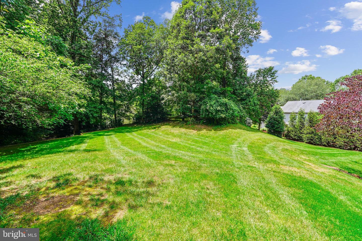 9711 BROOKSTONE LN, VIENNA, Virginia 22182, 5 Bedrooms Bedrooms, ,5 BathroomsBathrooms,Residential,For sale,9711 BROOKSTONE LN,VAFX2246520 MLS # VAFX2246520