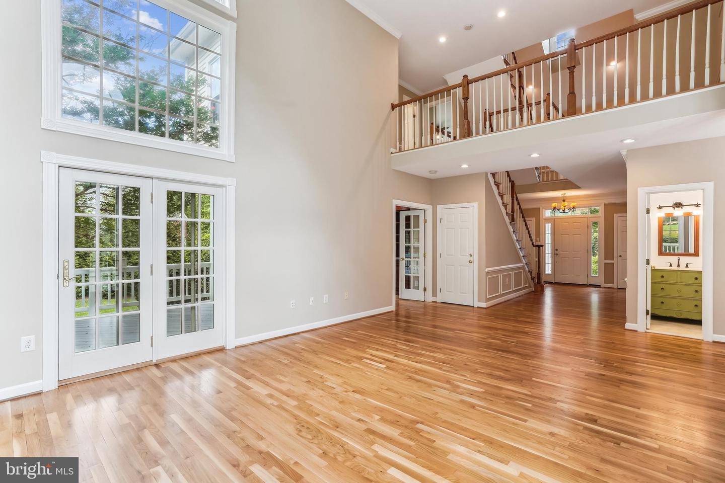 9711 BROOKSTONE LN, VIENNA, Virginia 22182, 5 Bedrooms Bedrooms, ,5 BathroomsBathrooms,Residential,For sale,9711 BROOKSTONE LN,VAFX2246520 MLS # VAFX2246520
