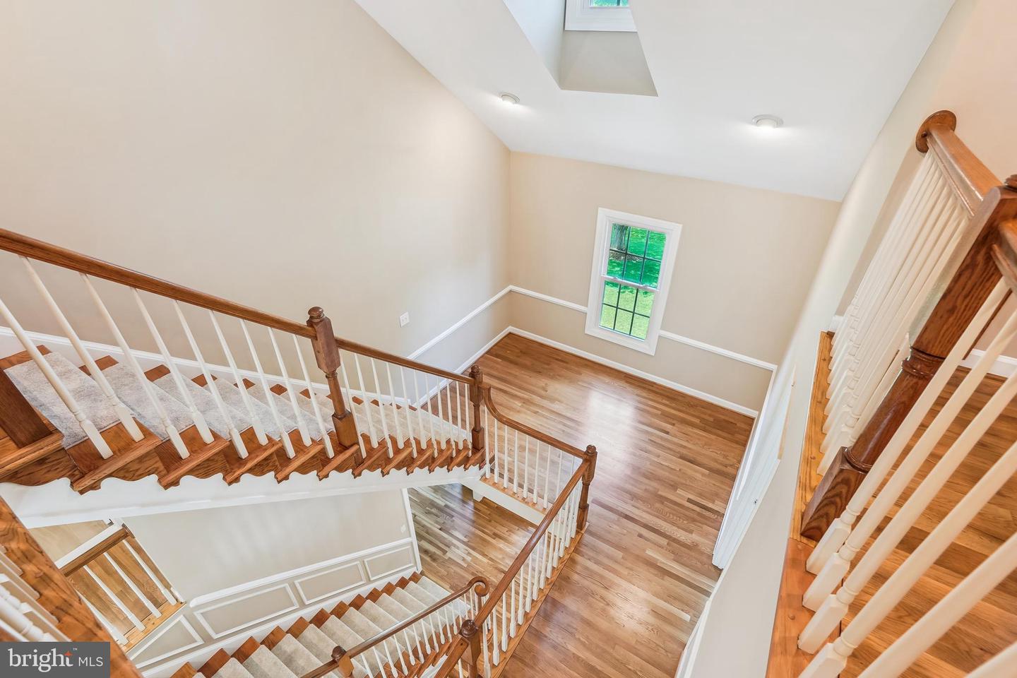 9711 BROOKSTONE LN, VIENNA, Virginia 22182, 5 Bedrooms Bedrooms, ,5 BathroomsBathrooms,Residential,For sale,9711 BROOKSTONE LN,VAFX2246520 MLS # VAFX2246520