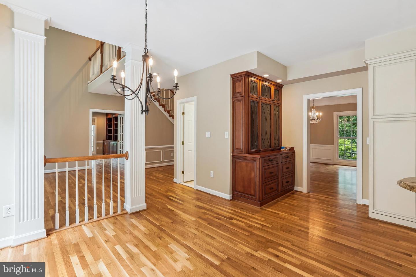 9711 BROOKSTONE LN, VIENNA, Virginia 22182, 5 Bedrooms Bedrooms, ,5 BathroomsBathrooms,Residential,For sale,9711 BROOKSTONE LN,VAFX2246520 MLS # VAFX2246520