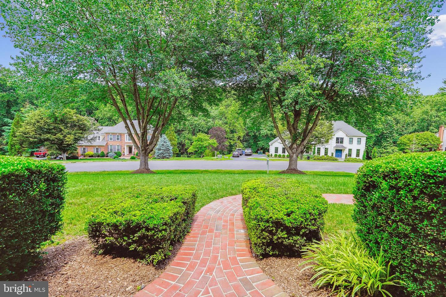 9711 BROOKSTONE LN, VIENNA, Virginia 22182, 5 Bedrooms Bedrooms, ,5 BathroomsBathrooms,Residential,For sale,9711 BROOKSTONE LN,VAFX2246520 MLS # VAFX2246520