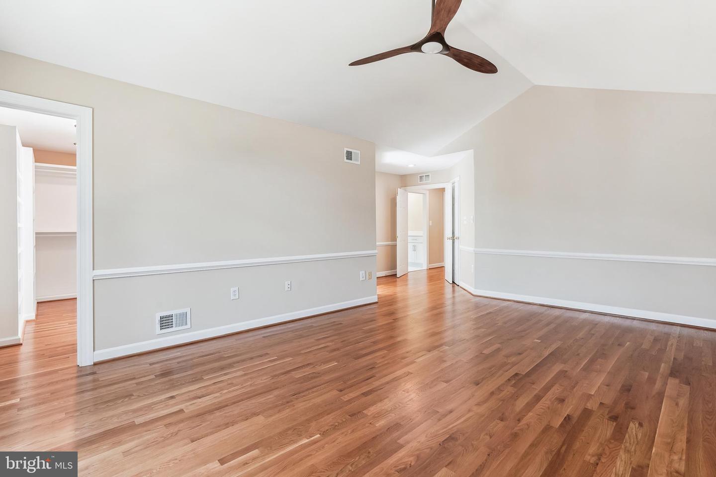 9711 BROOKSTONE LN, VIENNA, Virginia 22182, 5 Bedrooms Bedrooms, ,5 BathroomsBathrooms,Residential,For sale,9711 BROOKSTONE LN,VAFX2246520 MLS # VAFX2246520